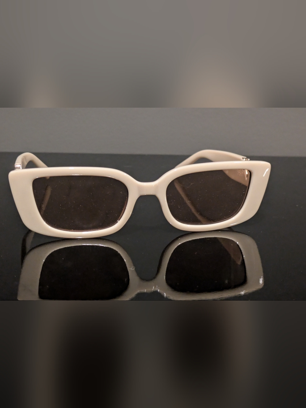 Women’s Retro Cat-Eye Sunglasses - Cream Frame